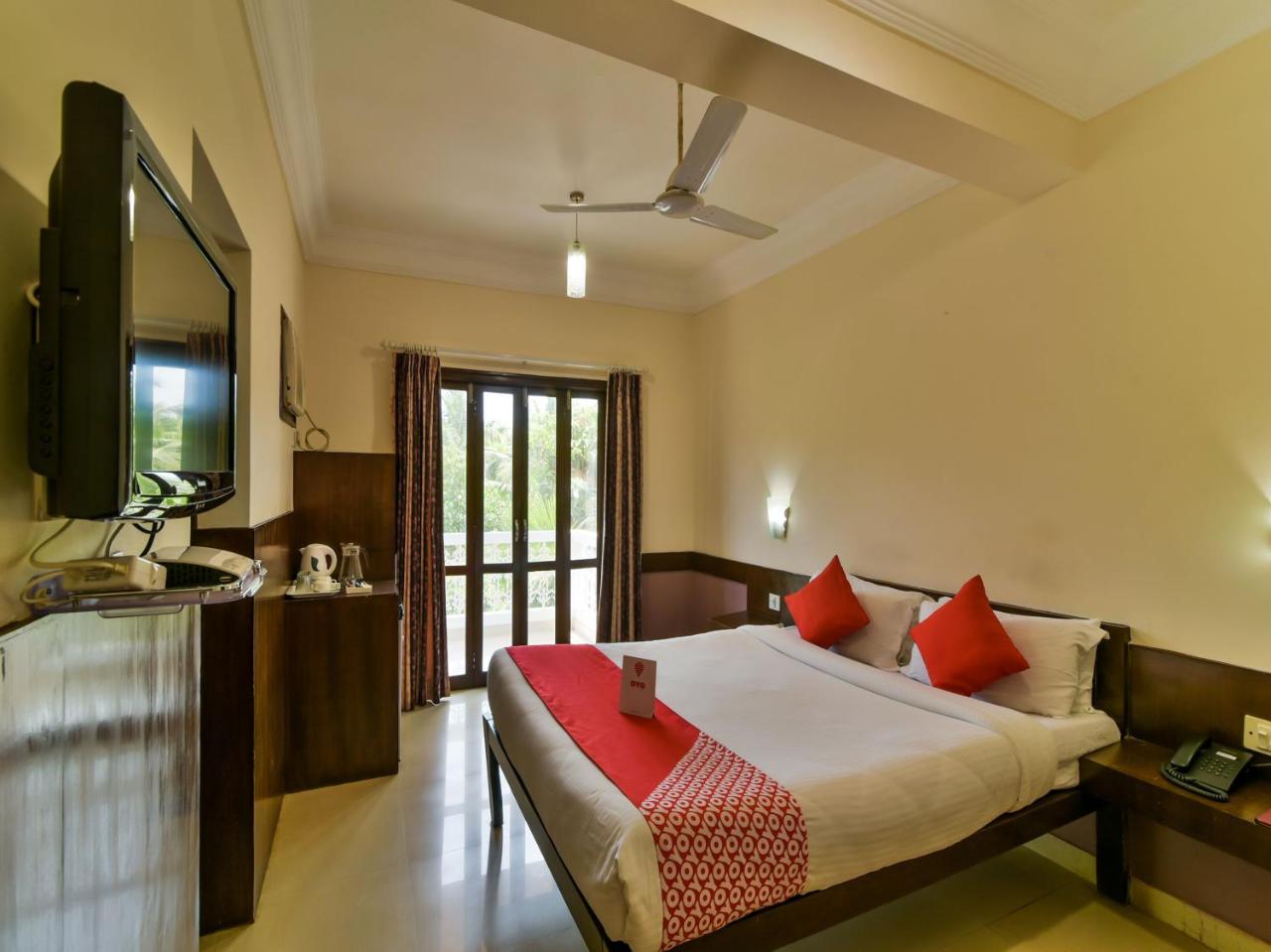 Ginger Tree Resort At The Beach Candolim Exterior foto